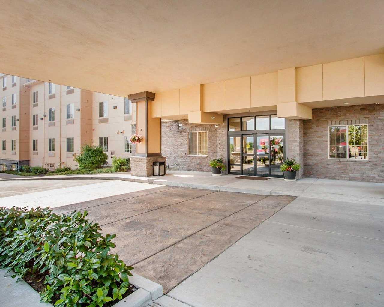 Eugene Hotels near Valley River Center